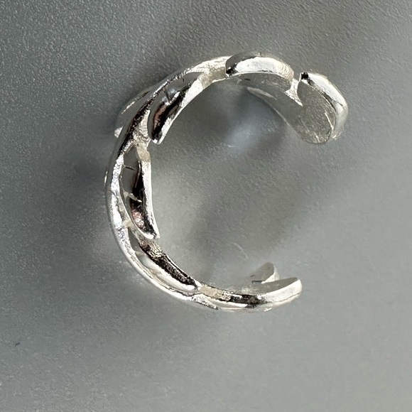 Sterling Silver Classic Leaf Cuff - Picture 7 of 9